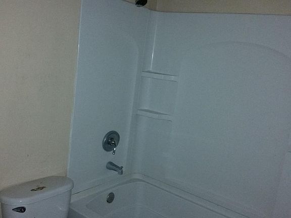 5th image of 209 West Pl