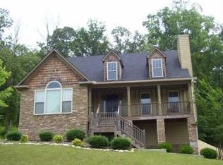 16 Spruce Ln, Cartersville, GA 30121