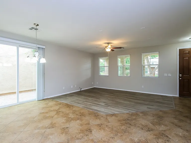 4113 E Tulsa St — Photo 3