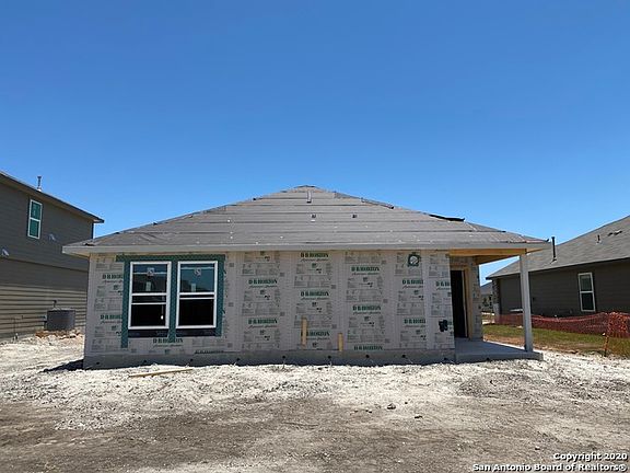 4th image of 369 Northshore Trl