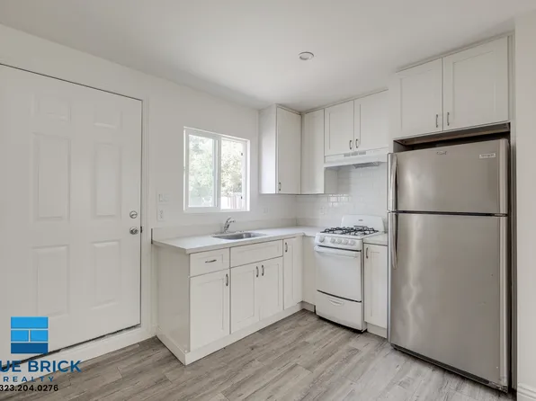 14025 Victory Blvd, Van Nuys, CA 91401