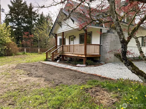 10802 Eatonville Highway E, Eatonville, WA 98328