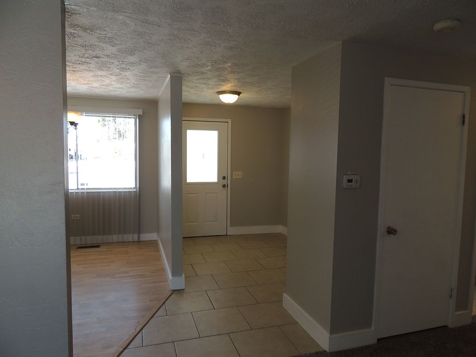 Entrance/Front Door