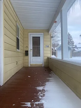 Gorgeous 4 bedroom 2 bath house for rent at Carthage, NY — Photo 3