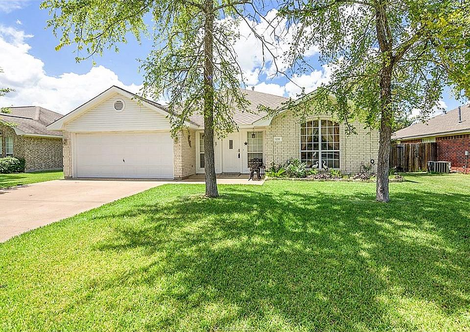 1211 Mullins Ct, College Station, TX 77845 Zillow