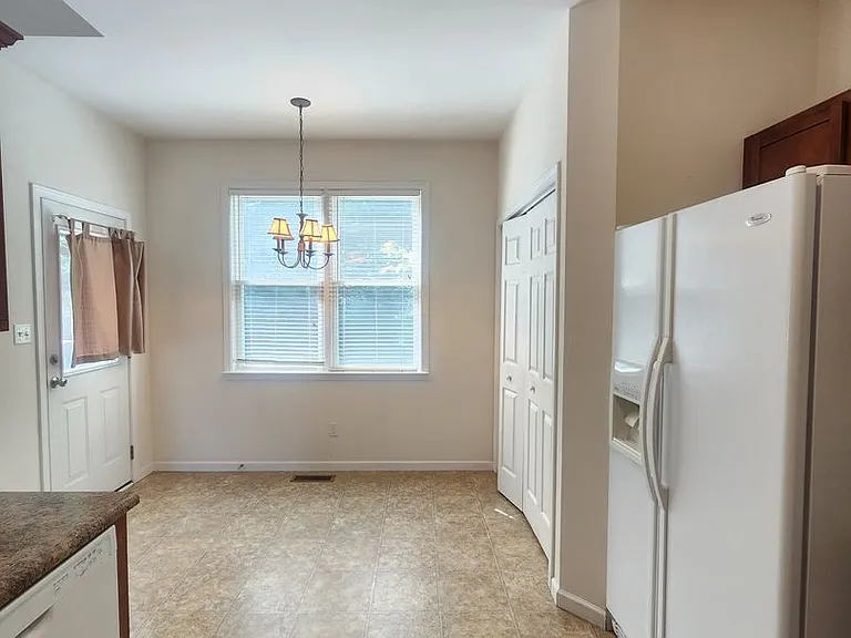 112 Woodcreek Cir — Photo 13