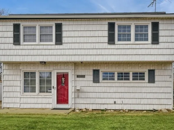 2337 Adolfo Place, Westbury, NY 11590