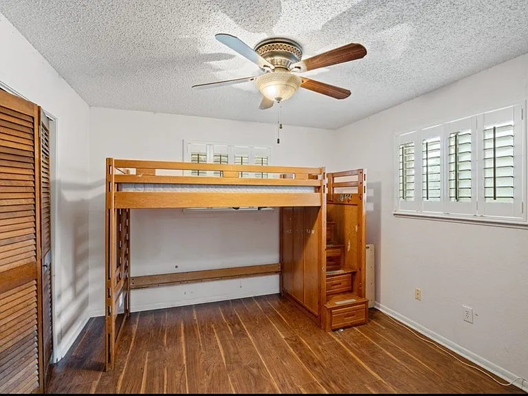 9313 Evening Star Ln — Photo 7