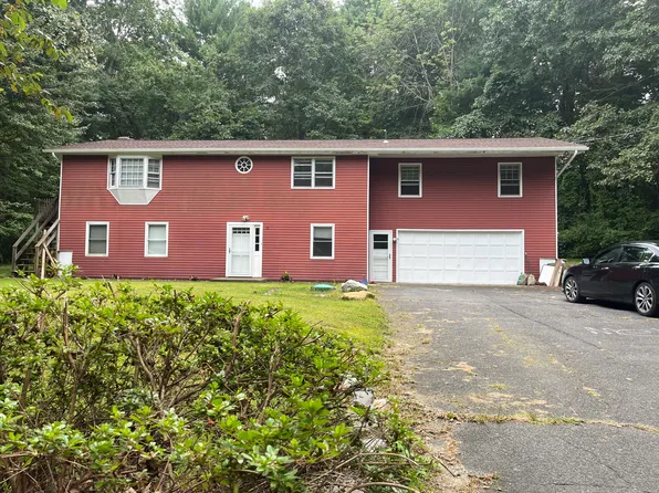 19 Old Amherst Rd, Belchertown, MA