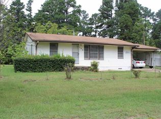 109 Brookwood Ln, White Oak, TX 75693