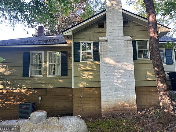 2nd image of 405 Hazel Ave