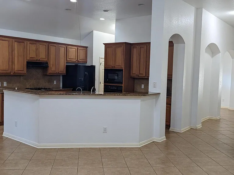 10433 Tasajillo Cv — Photo 2