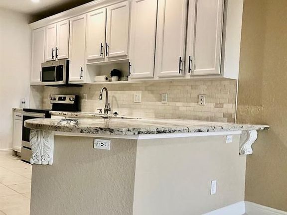 2nd image of 9709 Darlington Pl