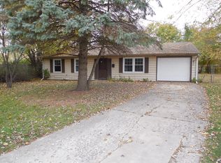 59 Springdale Rd, Montgomery, IL 60538