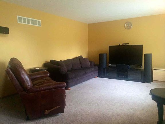 5th image of 3044 1st St