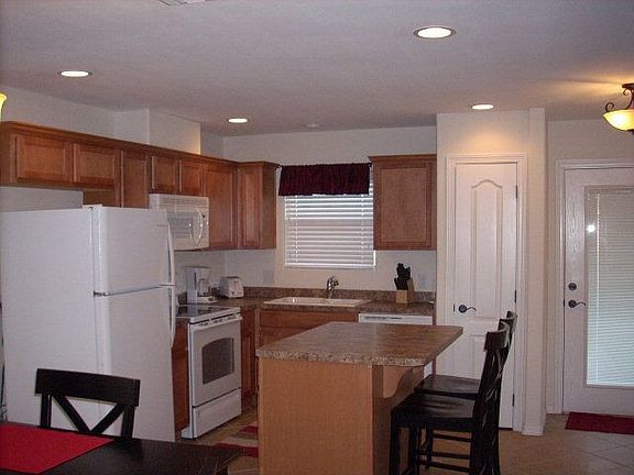 3rd image of 34 Pinehurst Dr