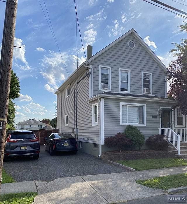1st image of 68 Avenue A Floor 1