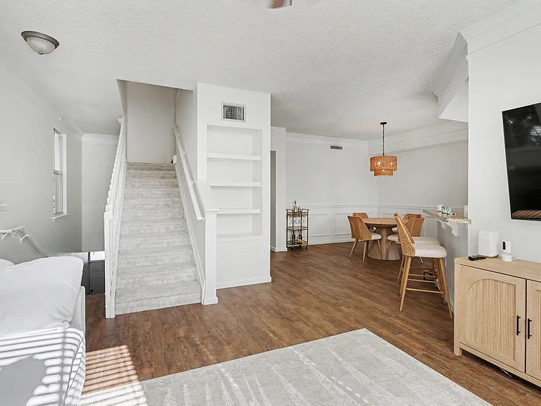 2044 Alta Meadows Ln #1809 — Photo 7