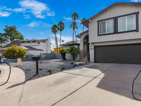 3025 E Hampton Cir, Mesa, AZ 85204