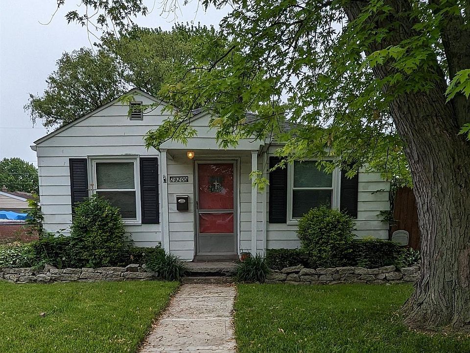 1st image of 29200 Rosebriar St