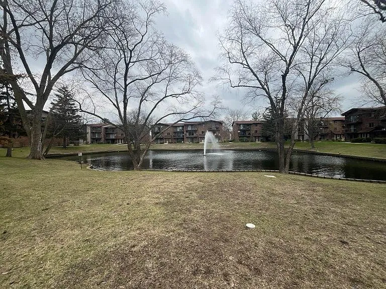 2516 Waterbury Dr — Photo 9