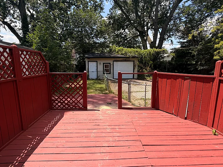 3915 Hoiles Ave — Photo 18