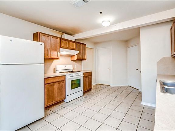 5th image of 4810 Canyon Blanco Dr