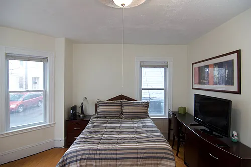 33 Jefferson St Photo 1