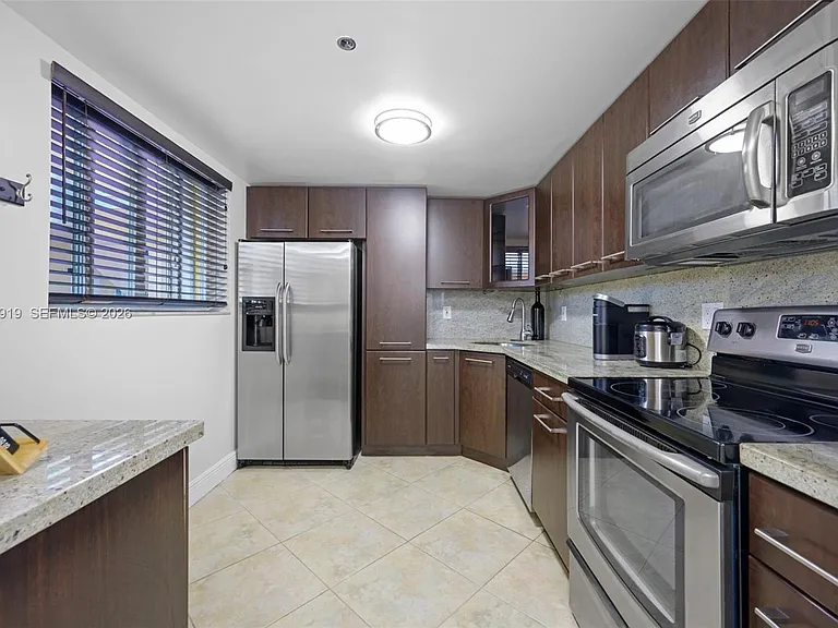 8888 Collins Ave #105 — Photo 27