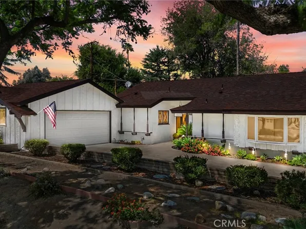 1647 Akron Pl, Claremont, CA 91711