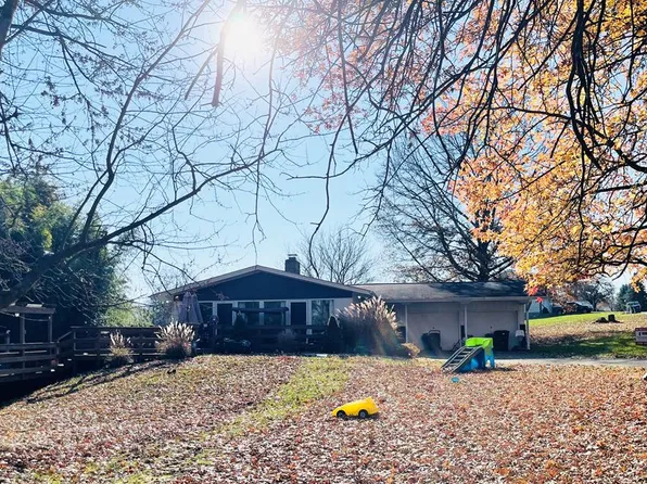 13 Aster Dr, Triadelphia, WV 26059