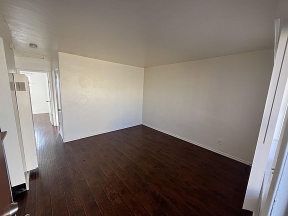 4th image of 4086 1/2 48th St