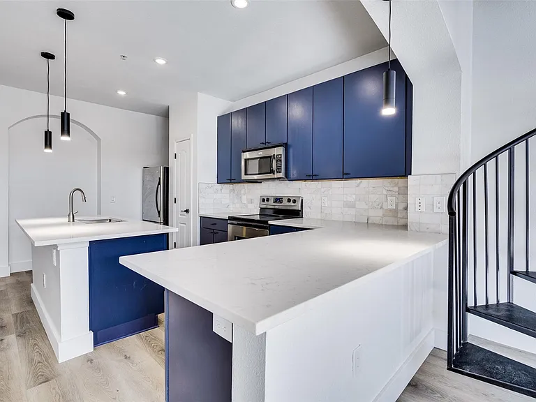 2505 San Gabriel St #600 — Photo 12