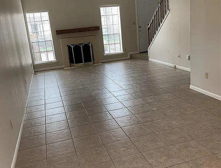 1620 Wellington Pl #502 — Photo 2