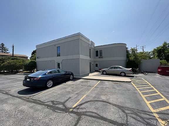 4th image of 124 Beech St APT 203