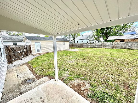5th image of 309 Murphysboro Rd