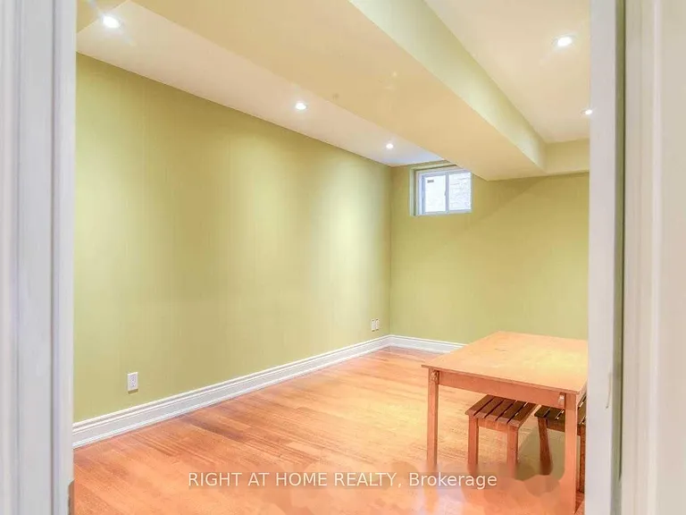 142 Ner Israel Dr #LOWER — Photo 13