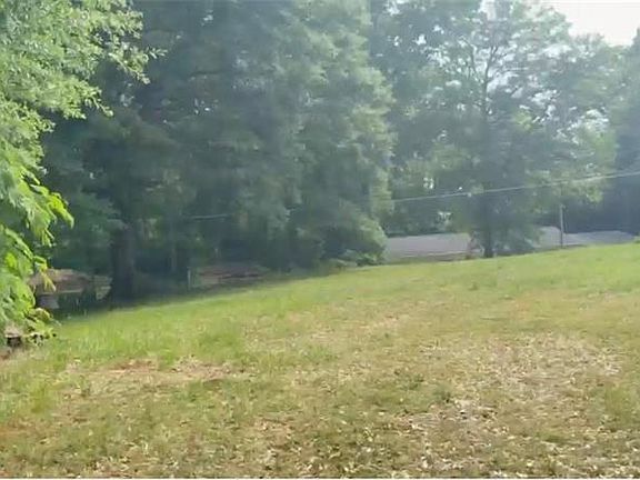3rd image of 306 Chance Rd