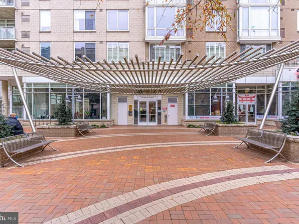 930 Wayne Ave APT 407, Silver Spring, MD 20910