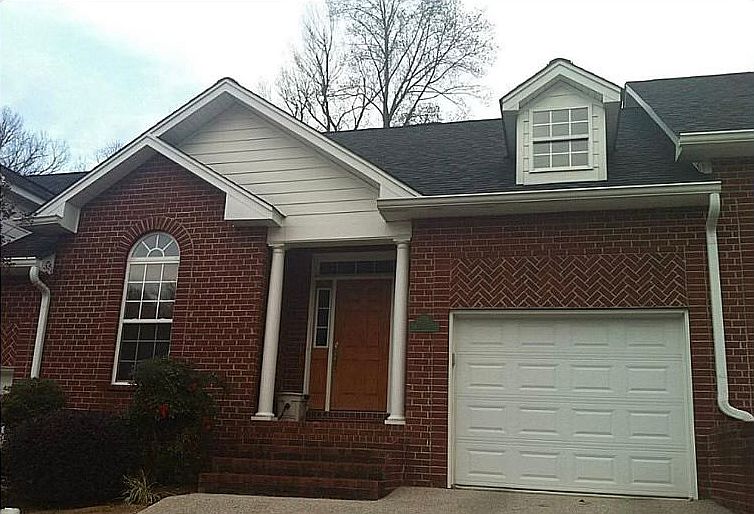 1st image of 724 Maple Point Dr
