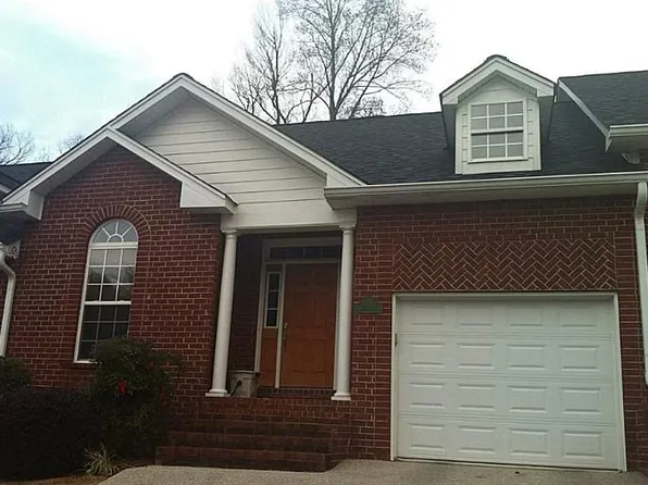 724 Maple Point Dr, Cookeville, TN 38501