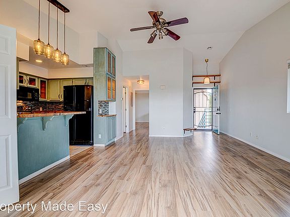 3rd image of 4360 Woodpine Dr Unit 201