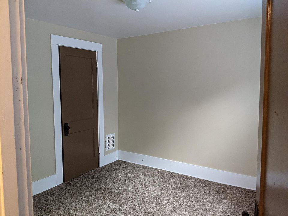 1st image of 207 N Bentley Ave #207