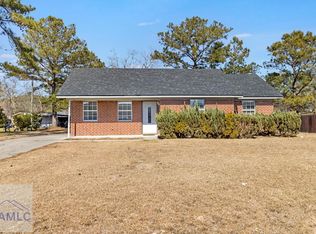 70 E Kenny Dr, Hinesville, GA 31313