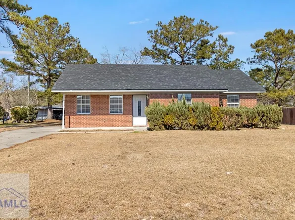 70 E Kenny Dr, Hinesville, GA 31313