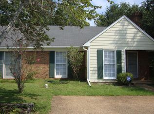 30 Meadowoods Pl, Jackson, MS 39211