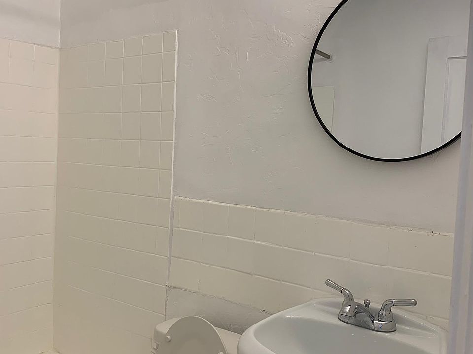 1st image of 3411 E Camden St