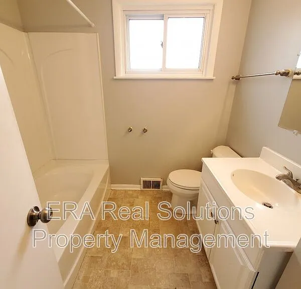 2906 Woodgrove Dr — Photo 17