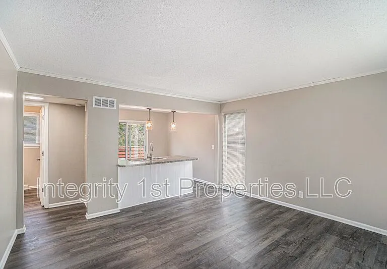 1926 W 36th Ave — Photo 8