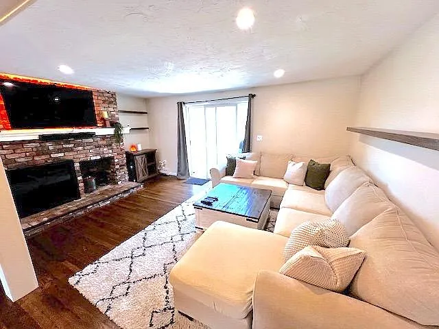 848 Plain St #43 — Photo 2